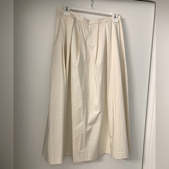 H&M Pleated Satin Skirt - Picture 4 of 7